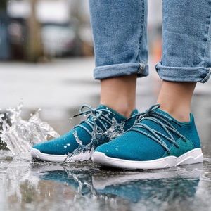 Vessi Cityscape Ocean Blue Teal Waterproof Lightweight Slip on Vegan Shoes - 9